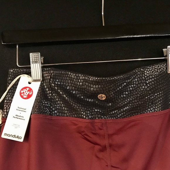 MANDUKA YOGA PANTS - SMALL & MEDIUM- BRAND NEW !!! - Picture 3 of 6